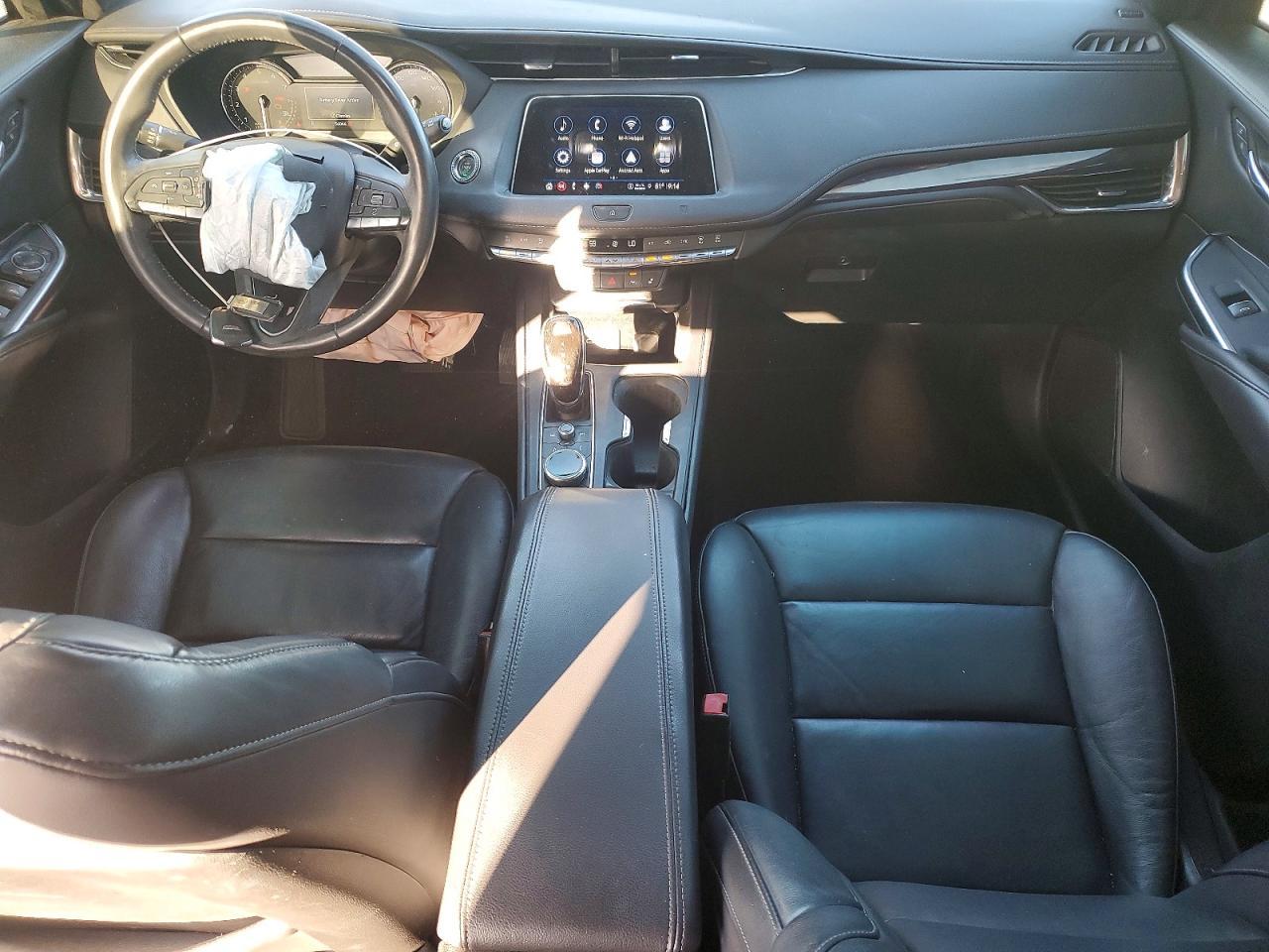 2021 Cadillac XT4 Luxury