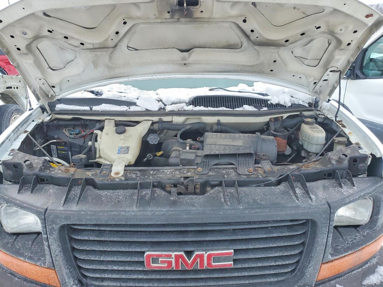 2010 GMC Savana 3500 Utility / Service van