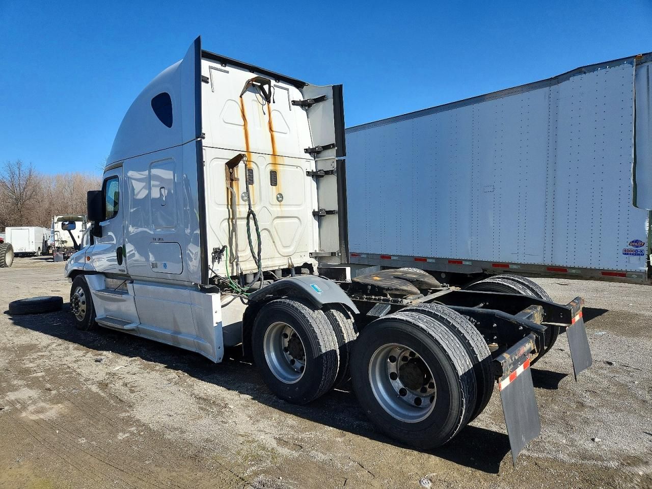 2016 Freightliner Cascadia 125 Semi Truck