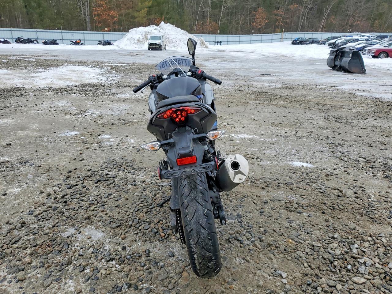 2025 Kawasaki EX500