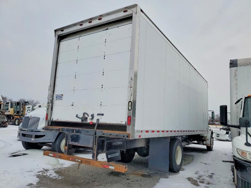2017 Freightliner Business Class M2 BOX Truck