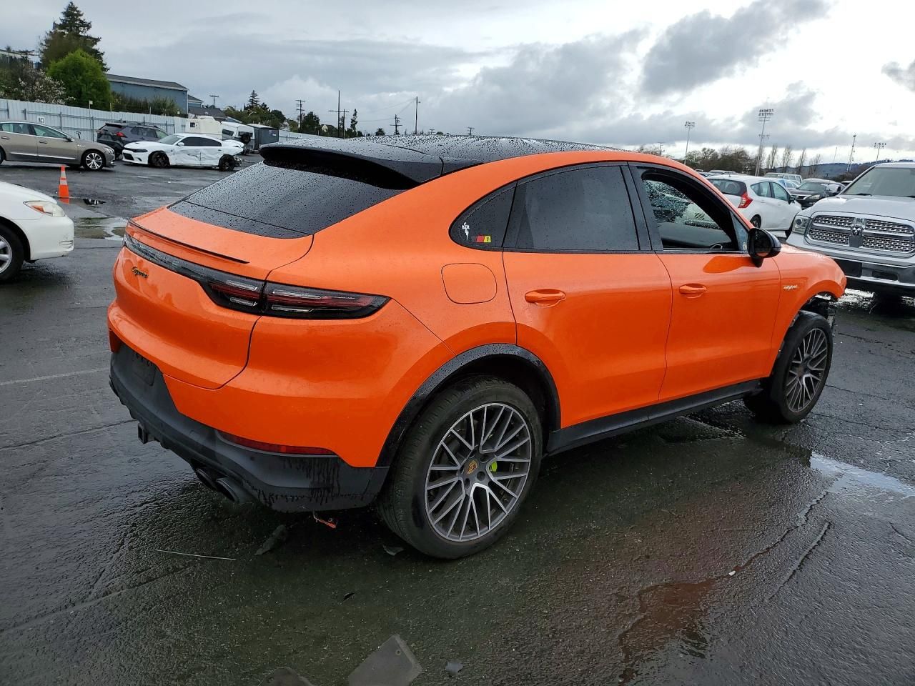 2022 Porsche Cayenne e Hybrid Coupe