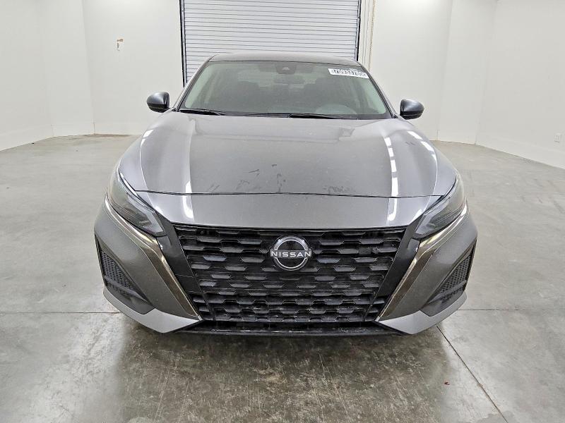 2024 Nissan Altima s