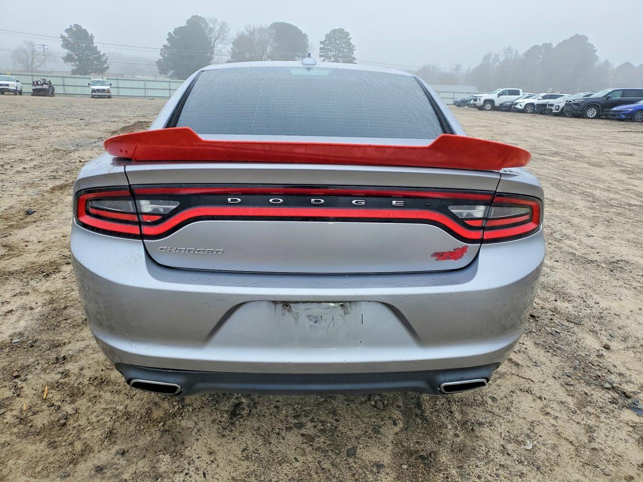 2016 Dodge Charger r
