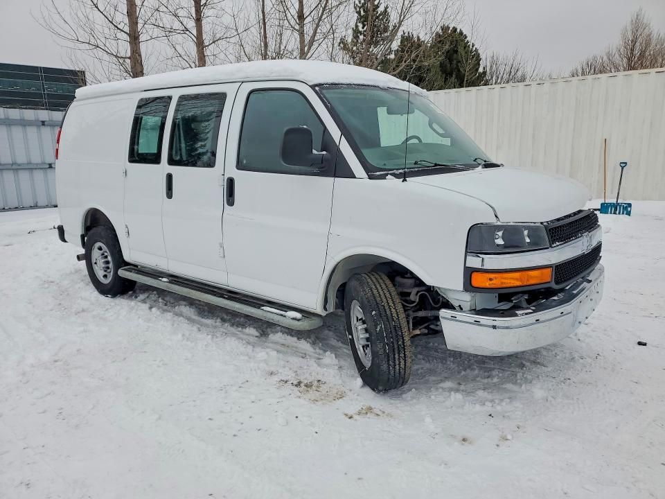 2024 Chevrolet Express G2500