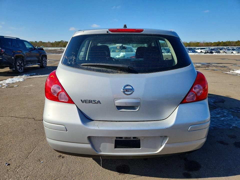 2012 Nissan Versa s