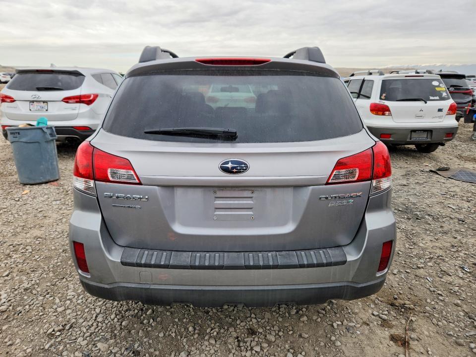 2010 Subaru Outback 2.5i Limited