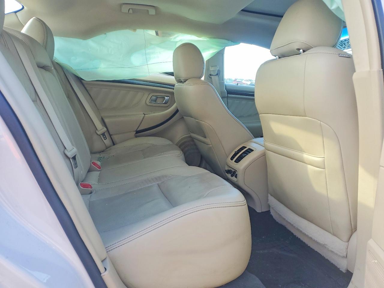 2015 Ford Taurus Limited
