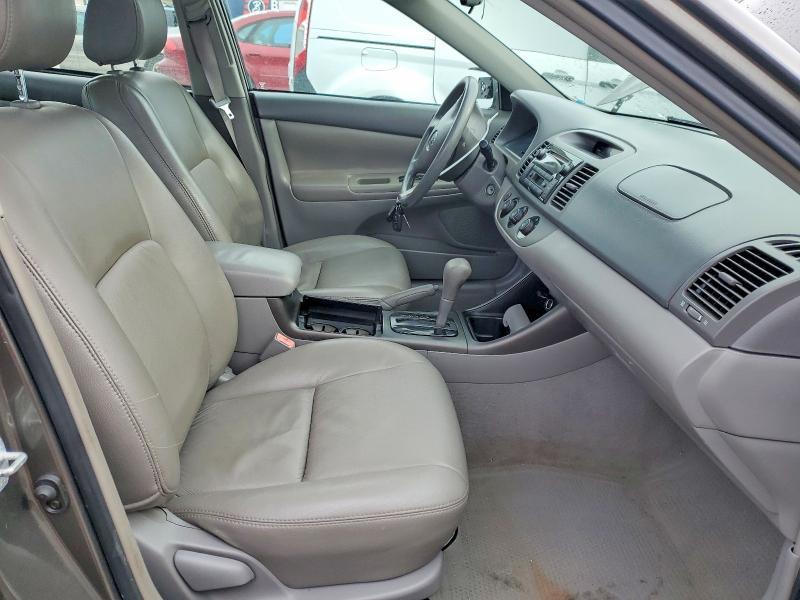 2002 Toyota Camry le