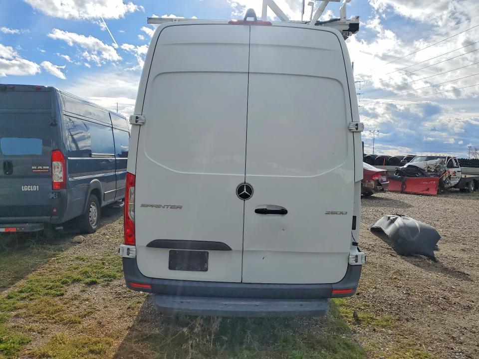 2021 Mercedes-Benz Sprinter 2-delivery van