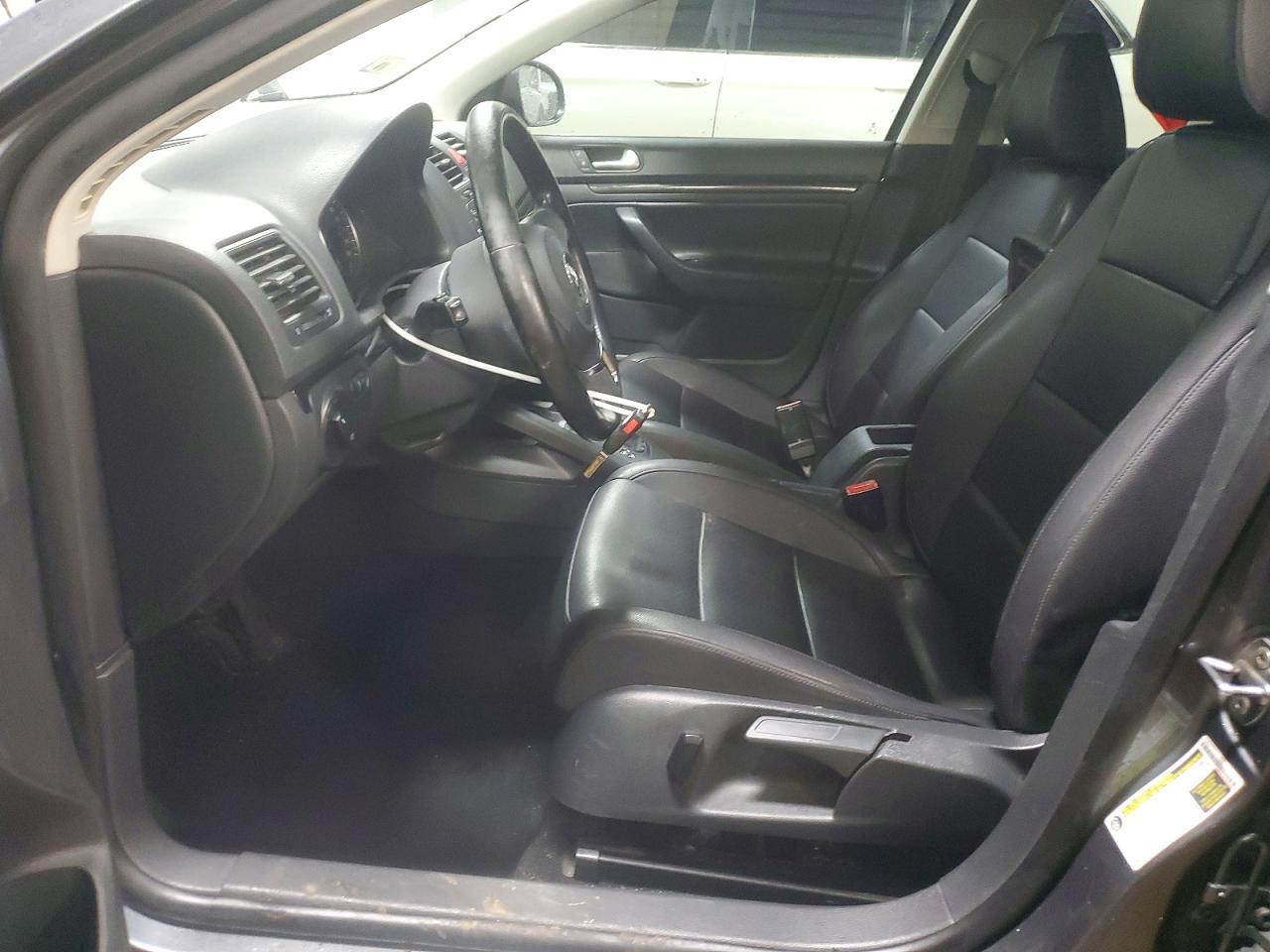 2010 Volkswagen Jetta se