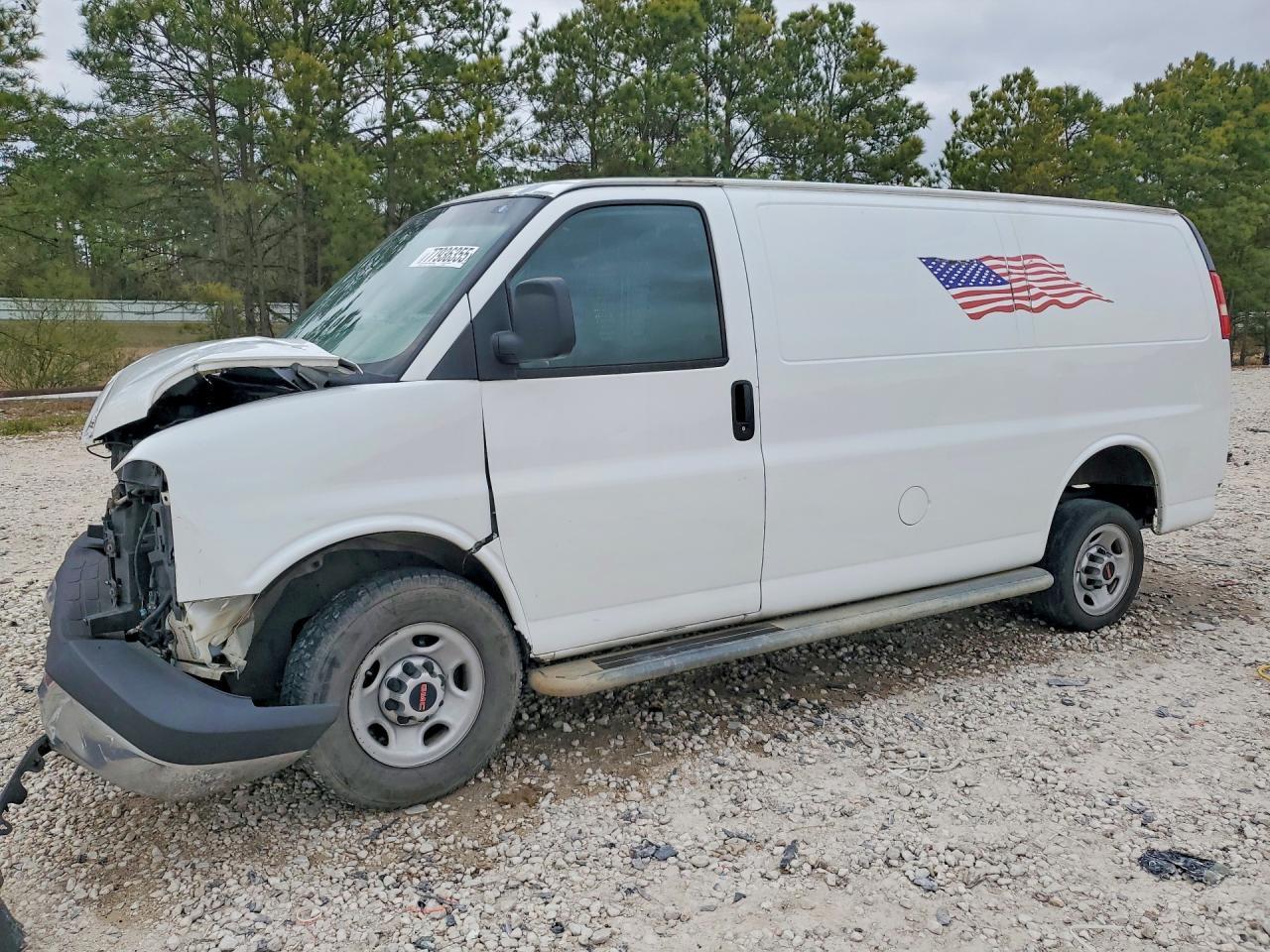 2017 GMC Savana Cargo 2500 13