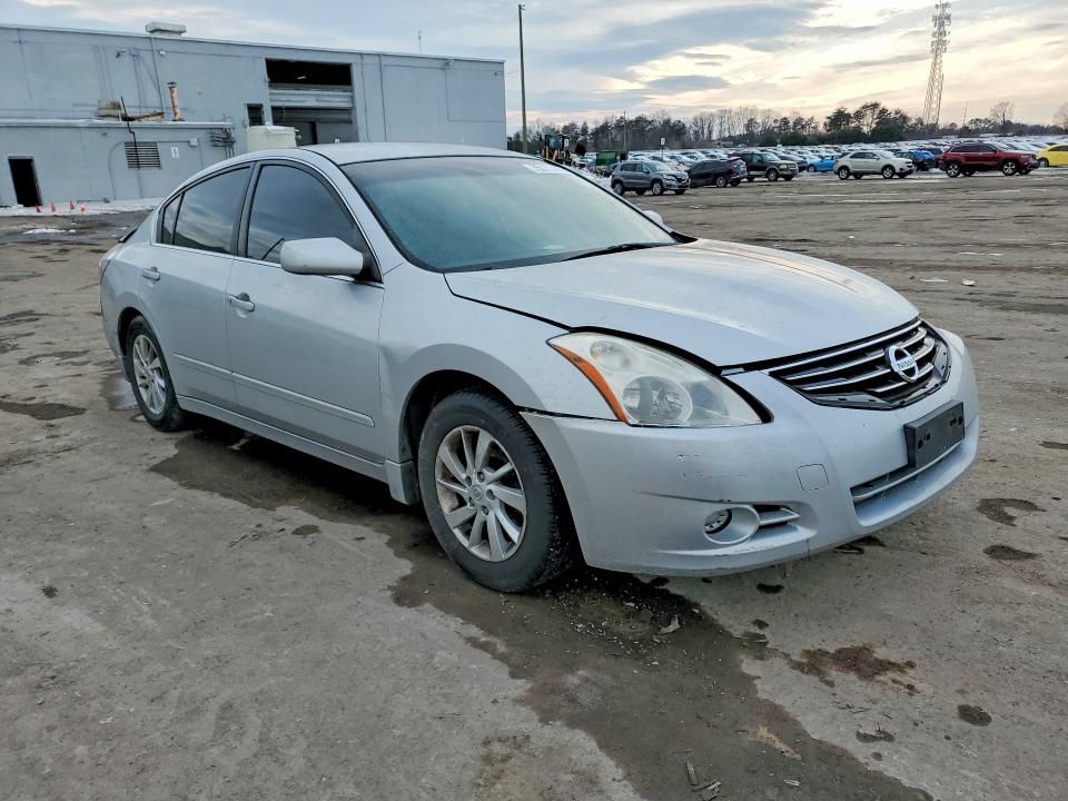 2010 Nissan Altima Base