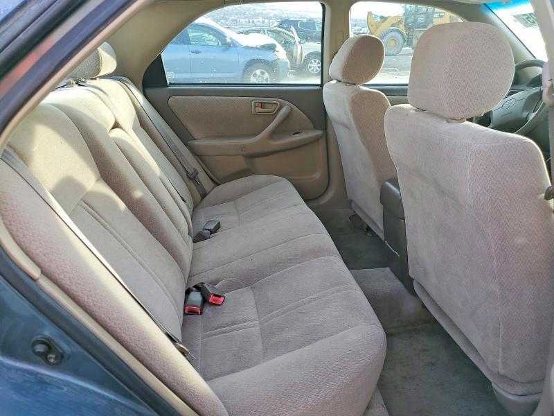 2001 Toyota Camry le