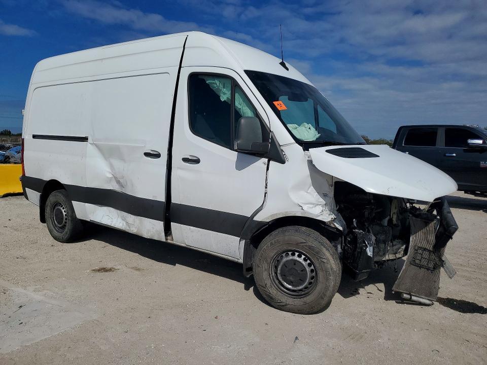 2021 Mercedes-Benz Sprinter 2500