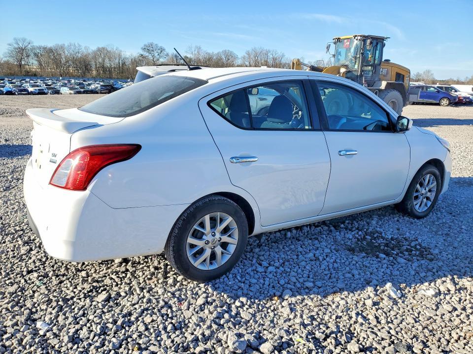 2018 Nissan Versa s