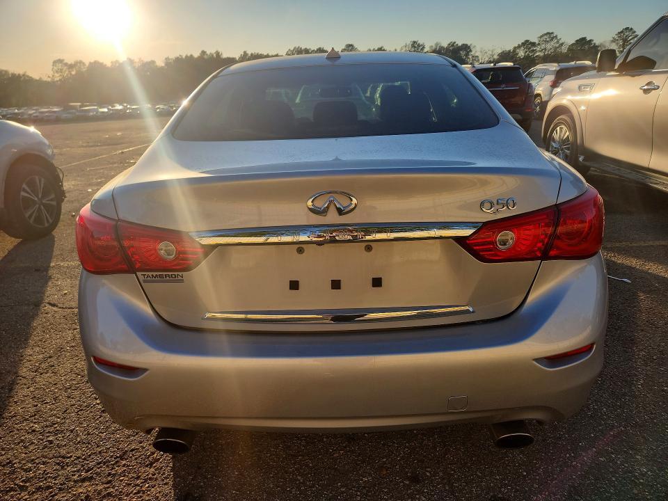 2017 Infiniti Q50 Premium
