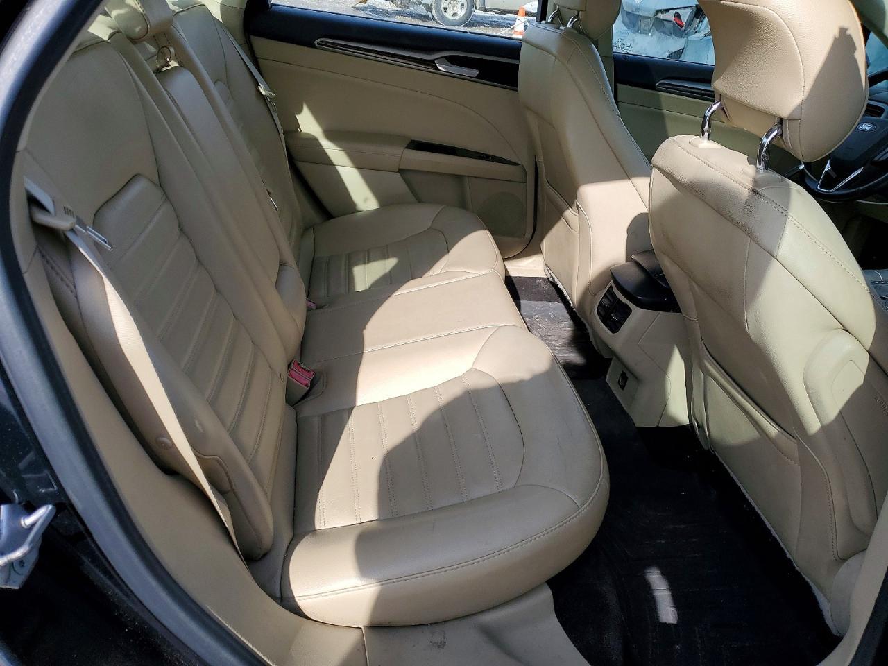 2014 Ford Fusion se Hybrid