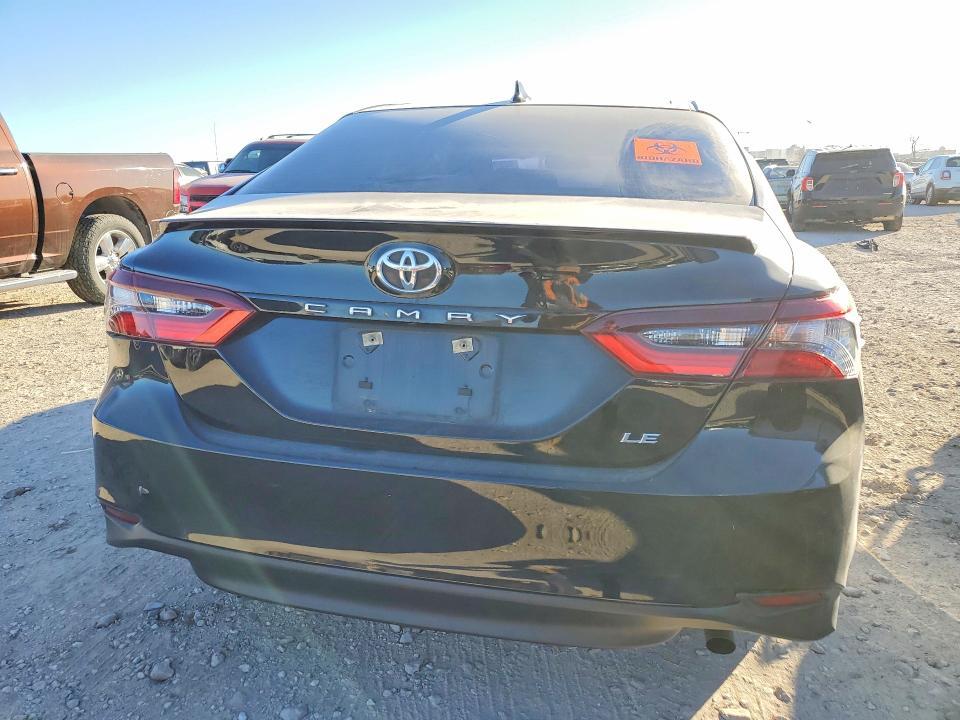 2023 Toyota Camry le