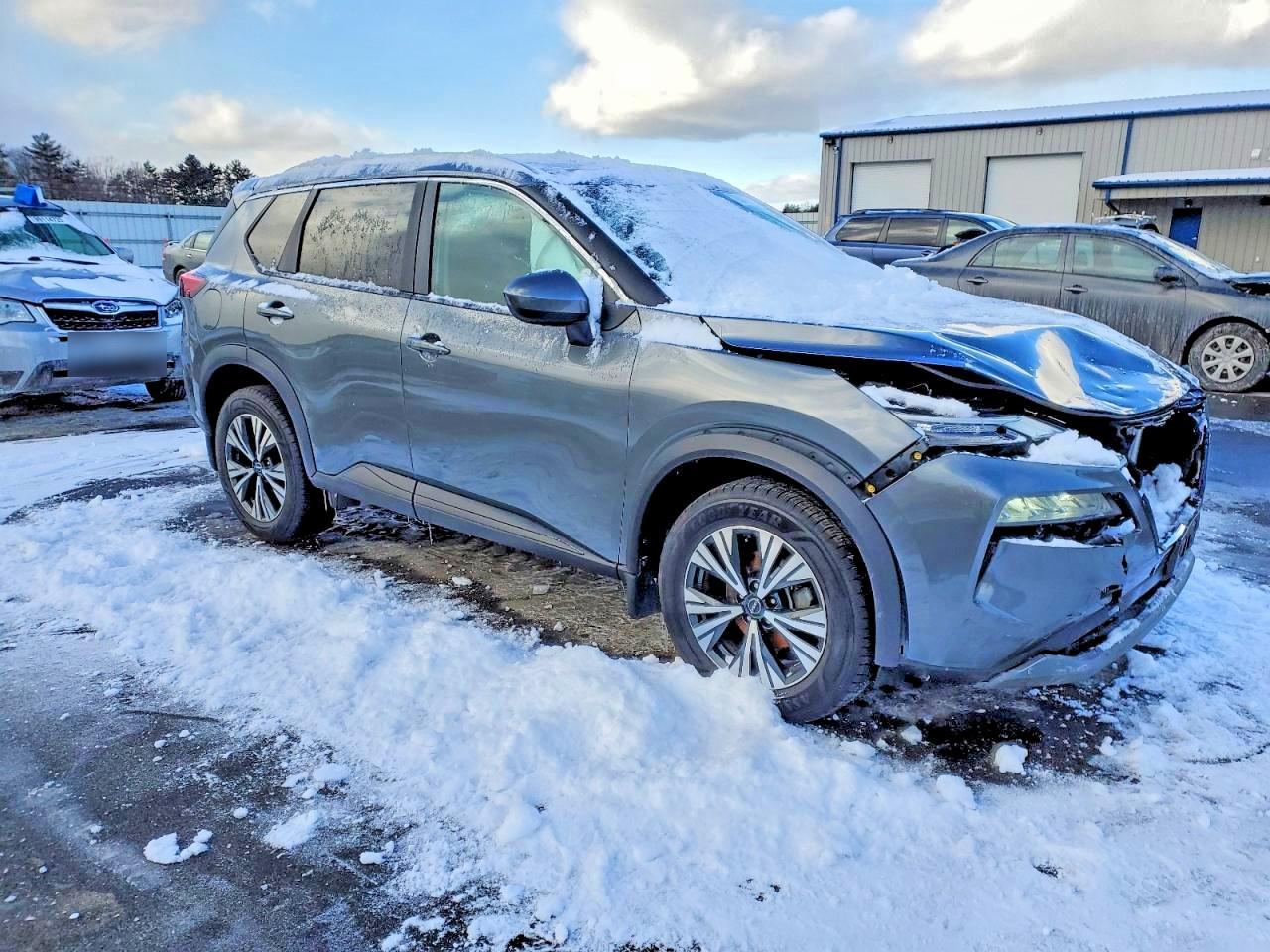 2023 Nissan Rogue sv