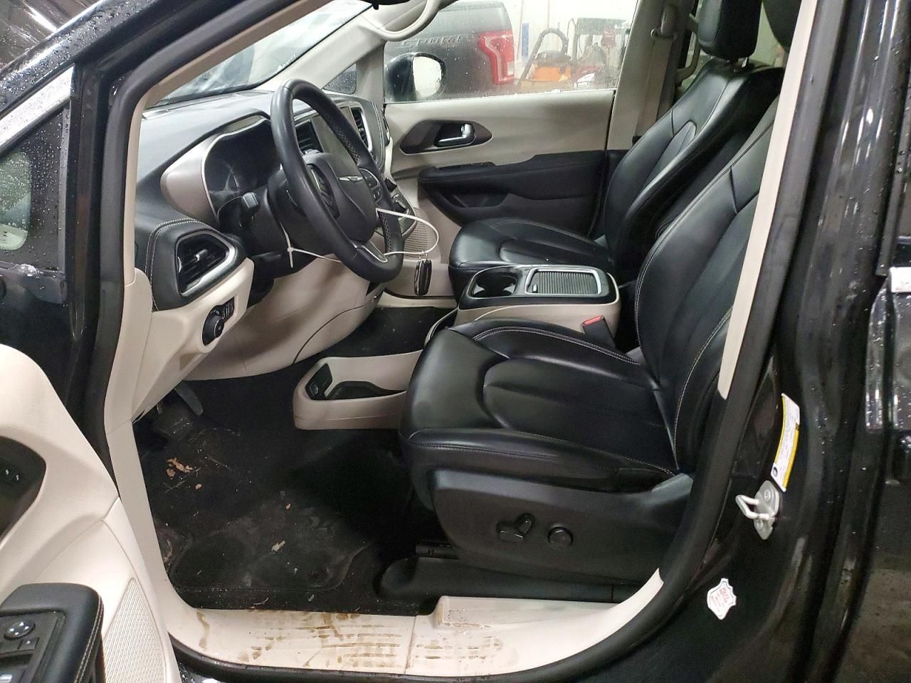 2023 Chrysler Pacifica Hybrid Touring l