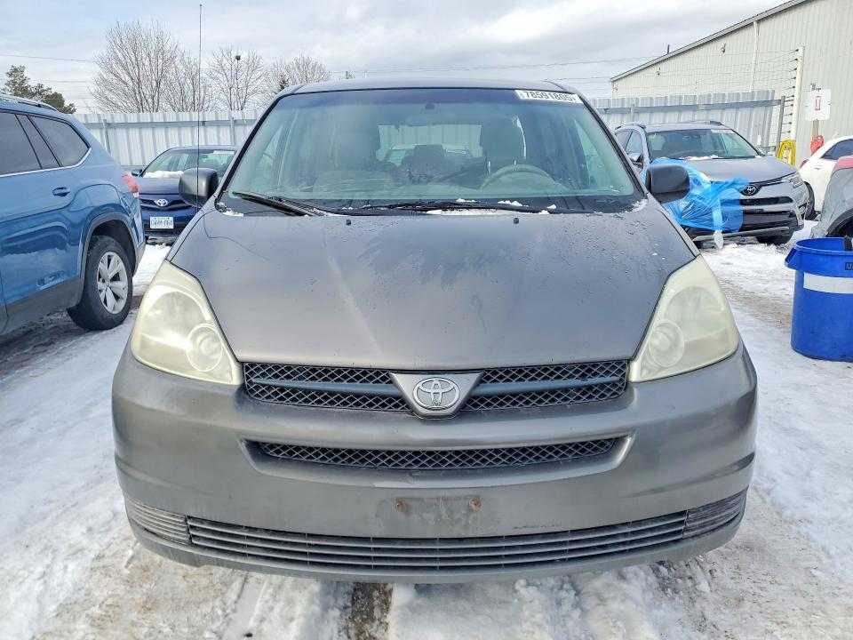 2004 Toyota Sienna ce