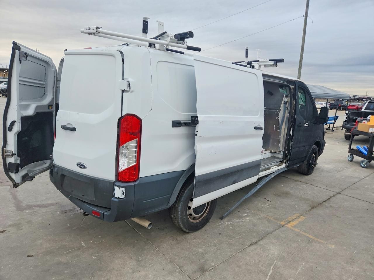 2023 Ford Transit T-250