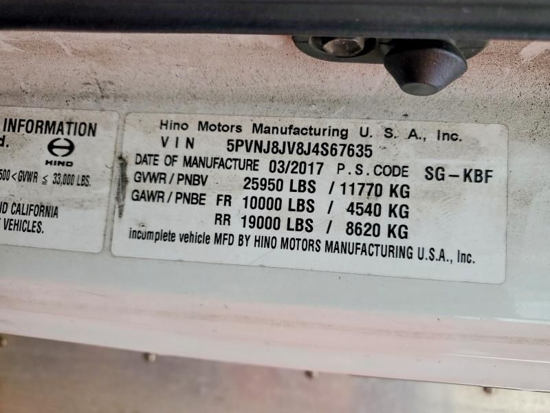 2018 Hino 258/268 BOX Truck