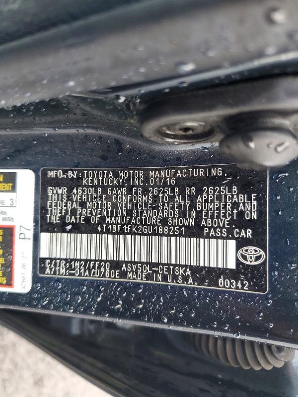 2016 Toyota Camry le