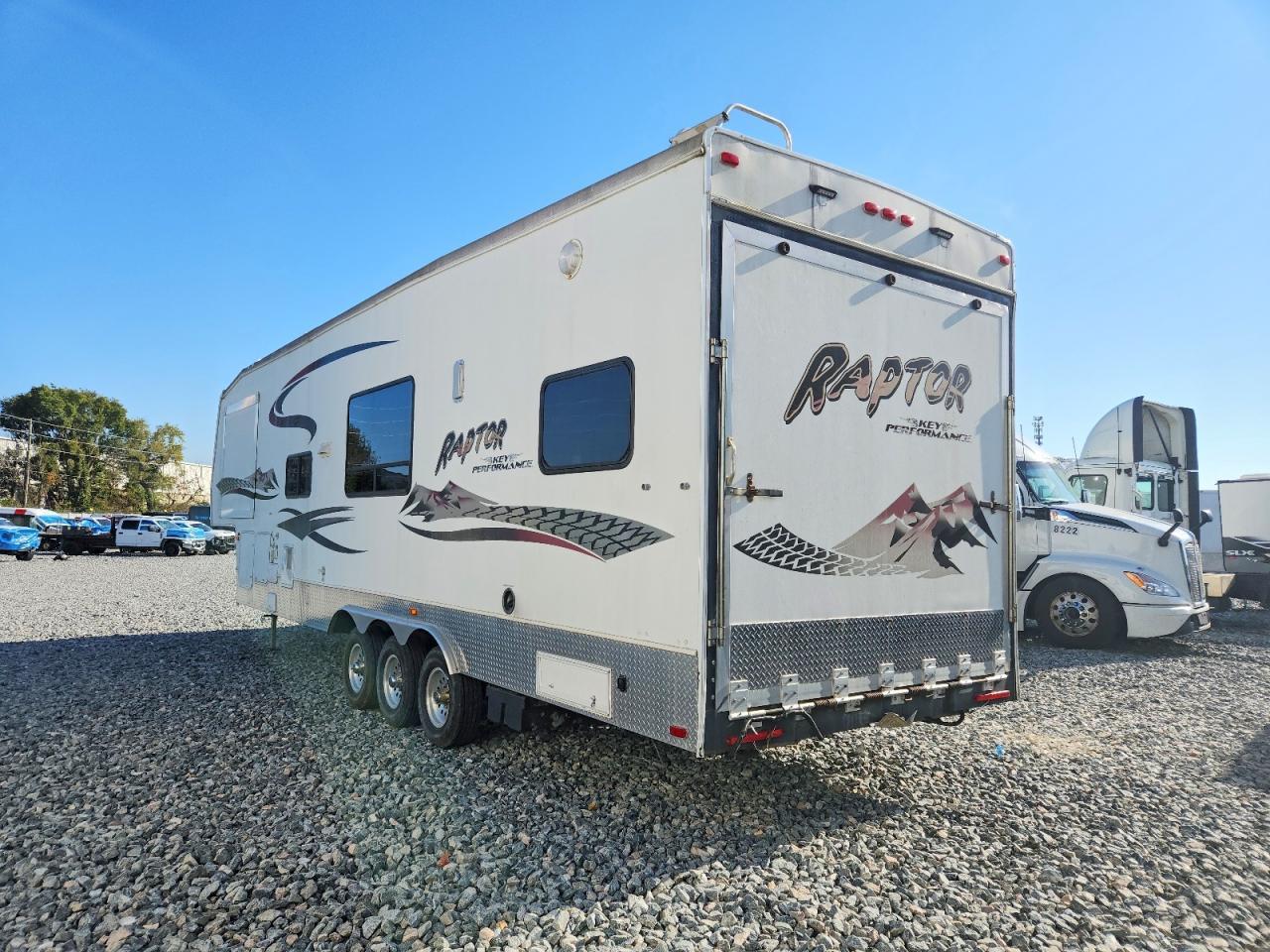 2006 Dutchmen 2000 Keystone Raptor Camper