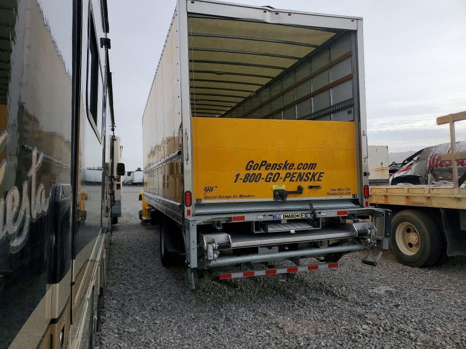 2026 Freightliner M2 106 Med-box Truck