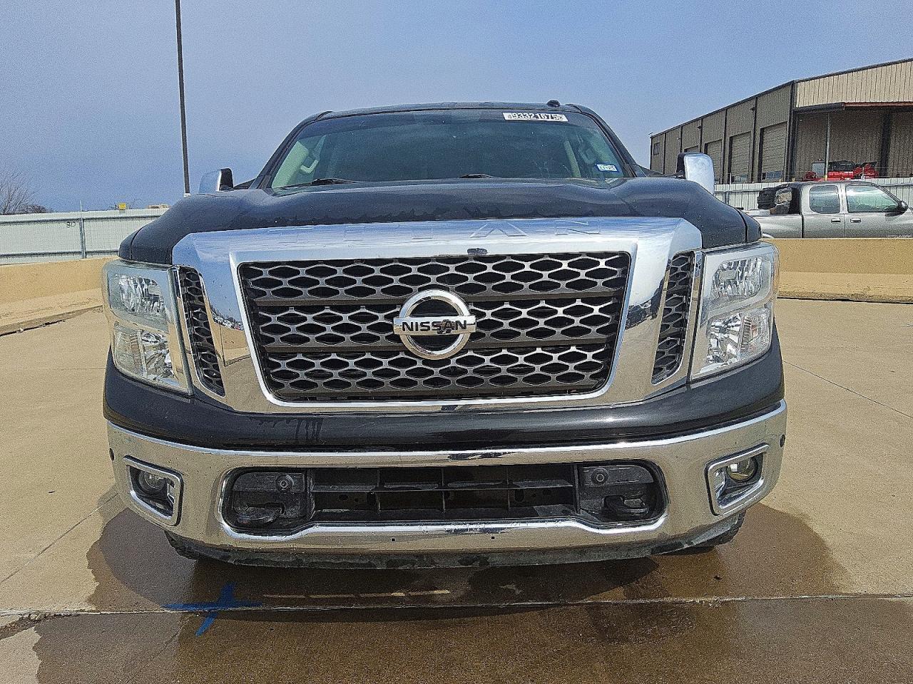 2017 Nissan Titan SV
