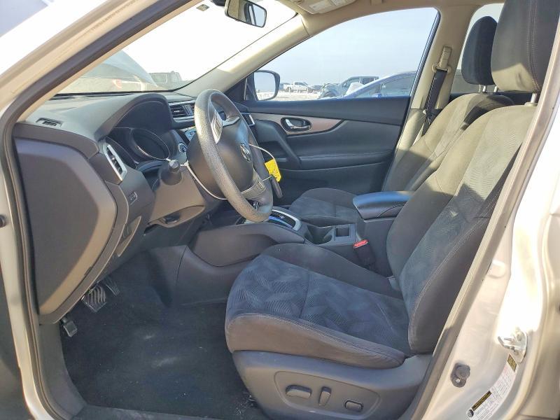2015 Nissan Rogue sv