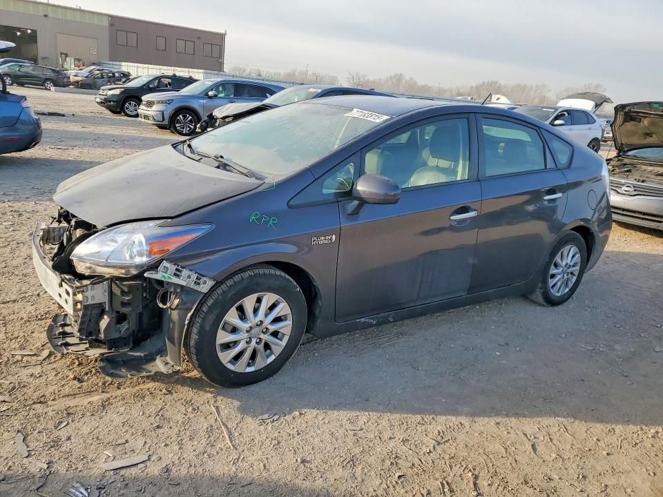 2015 Toyota Prius Plug-in Hybrid Base