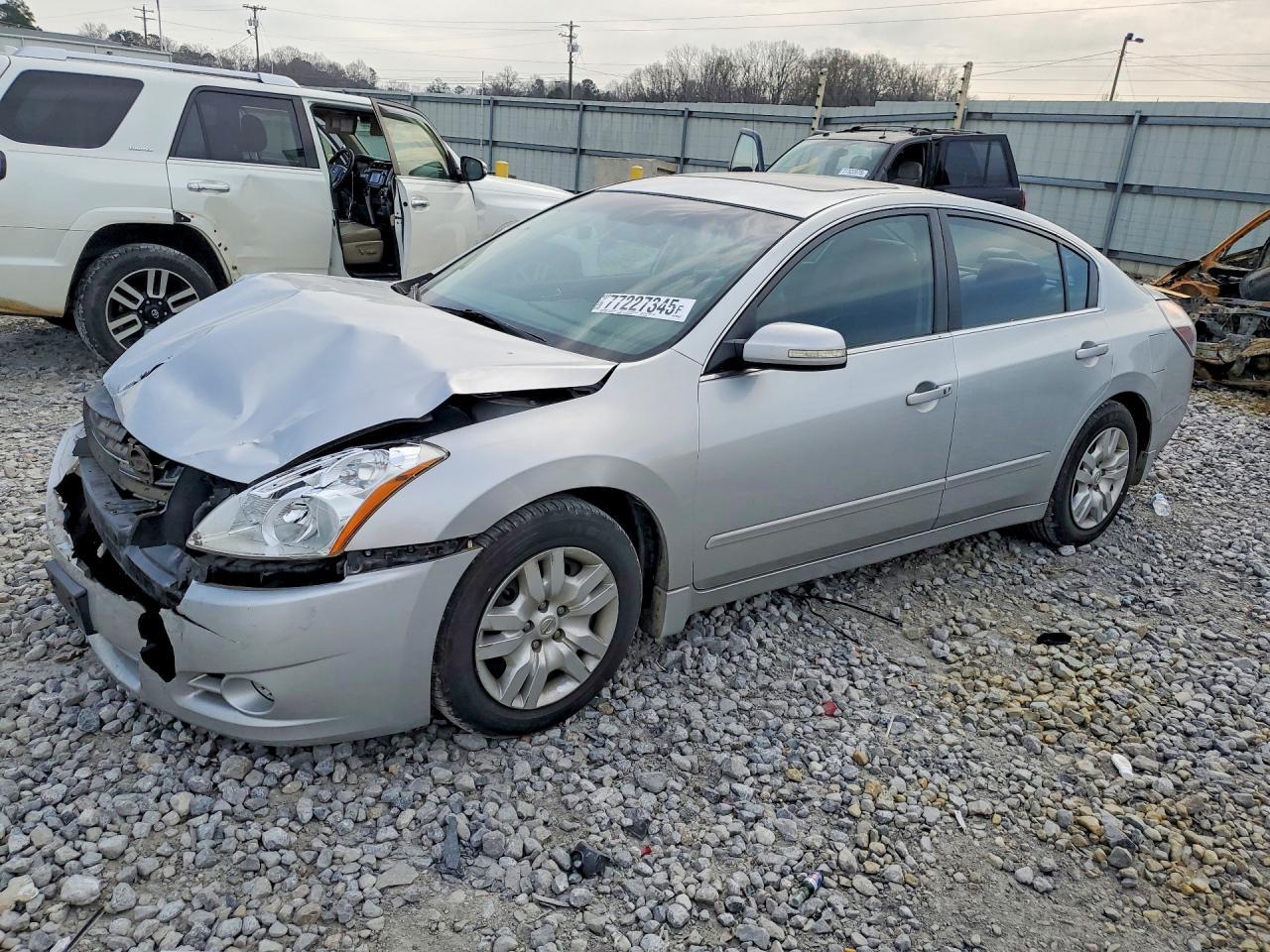 2010 Nissan Altima Base
