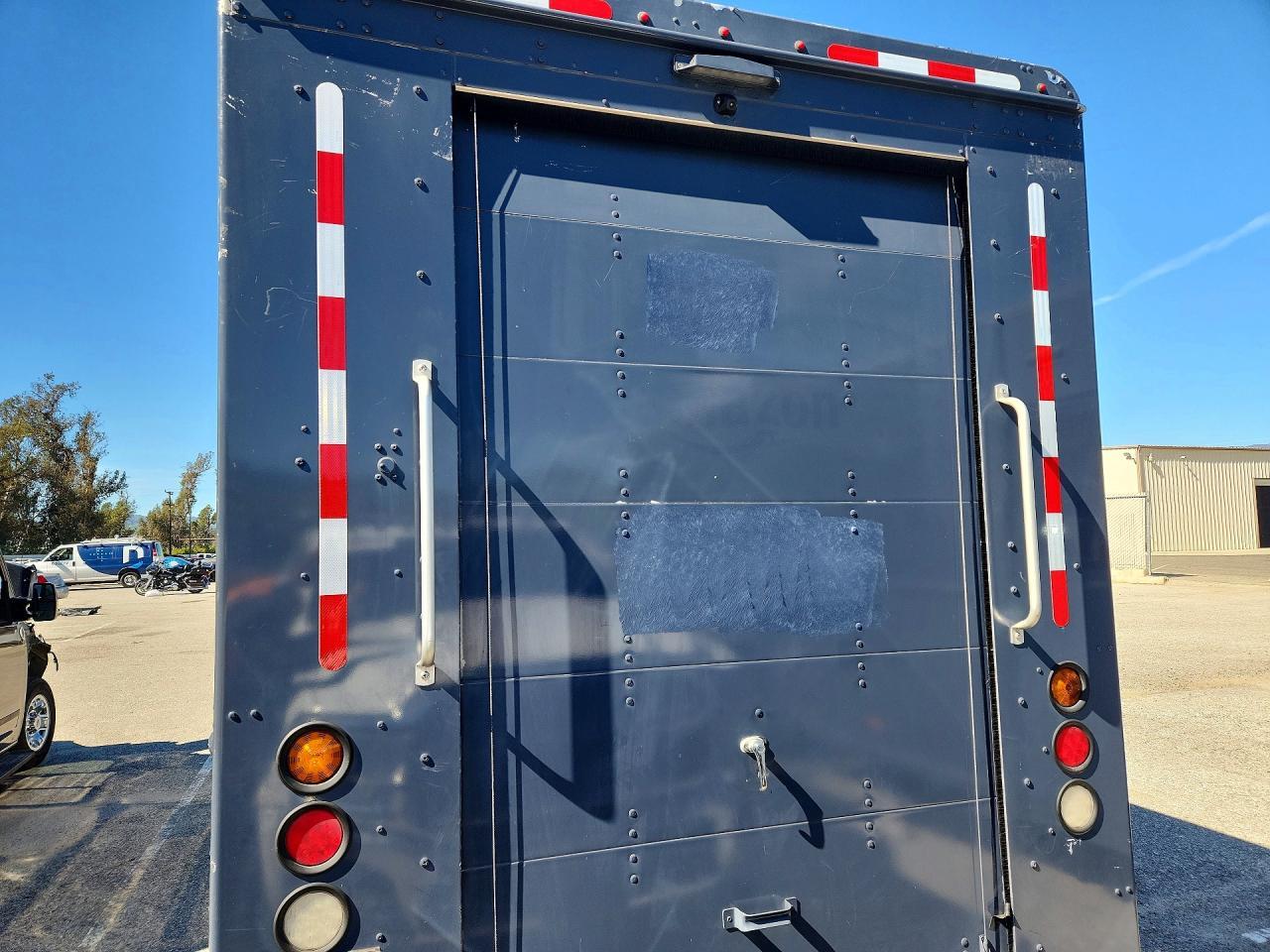 2020 Freightliner MT45G Chassis Delivery Truck