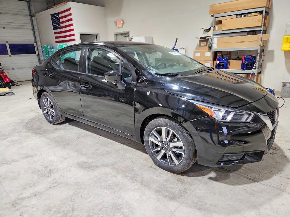 2025 Nissan Versa sv
