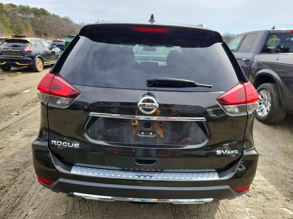 2017 Nissan Rogue sv