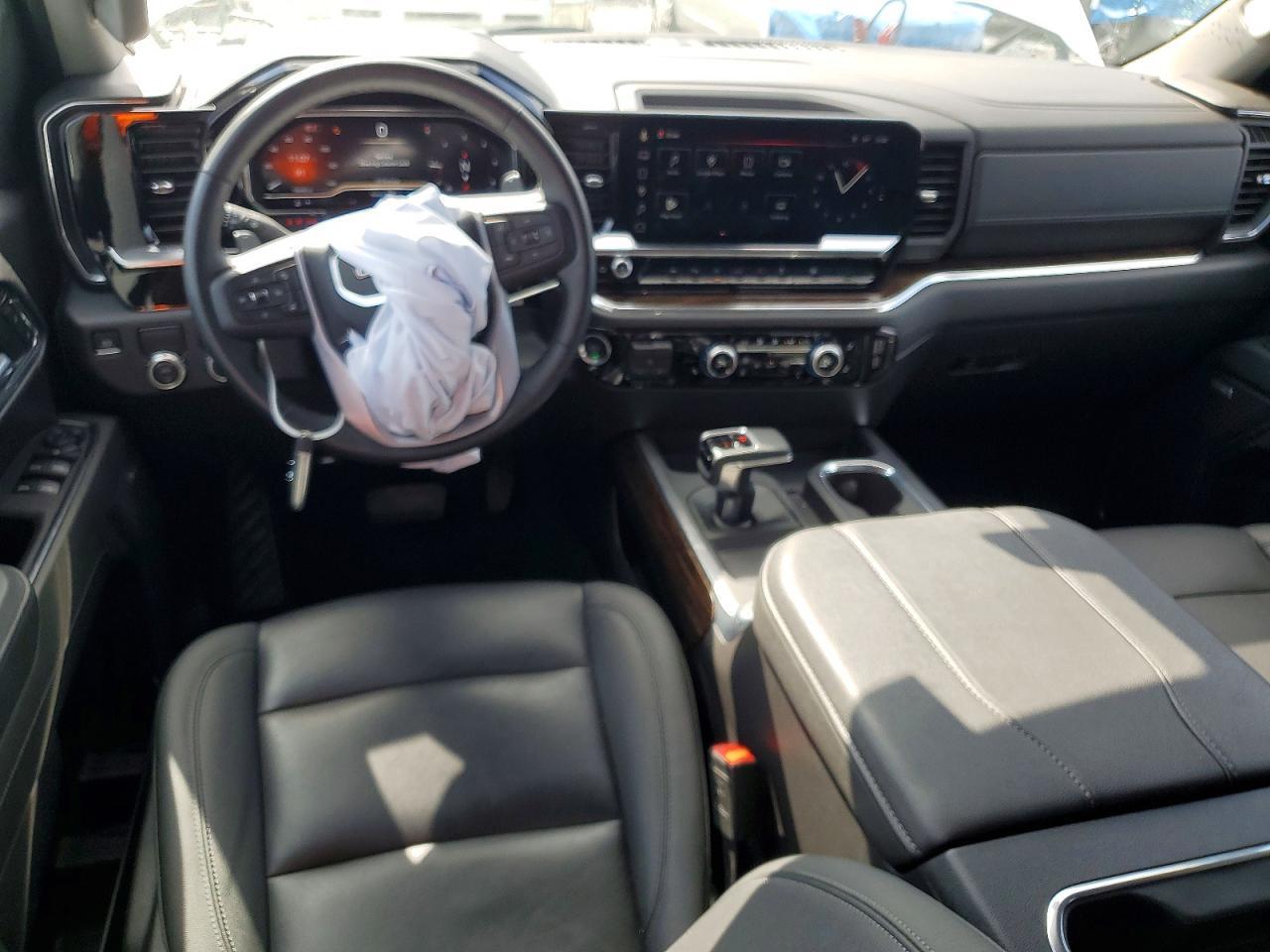 2025 GMC Sierra C1500 Elevation