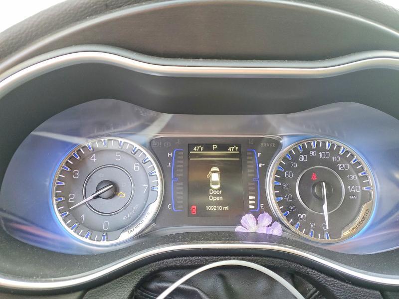 2017 Chrysler 200 Limited