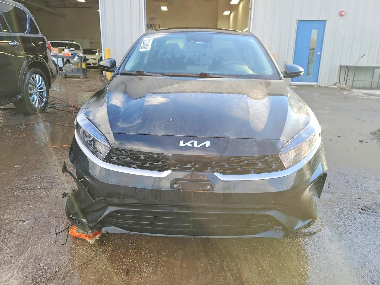 2024 KIA Forte lx