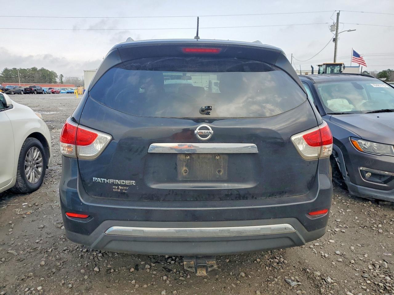 2015 Nissan Pathfinder s