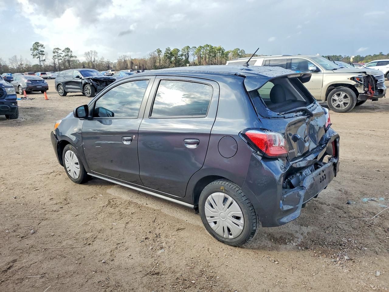 2024 Mitsubishi Mirage es