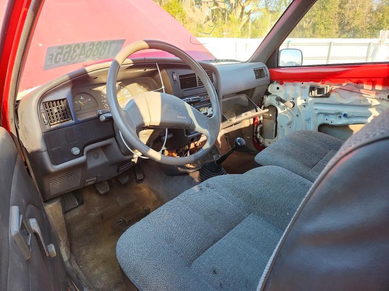 1989 Toyota Pickup Deluxe
