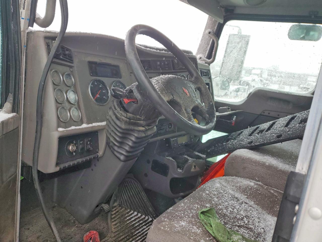 2018 Kenworth T300 Refrigerated BOX Truck