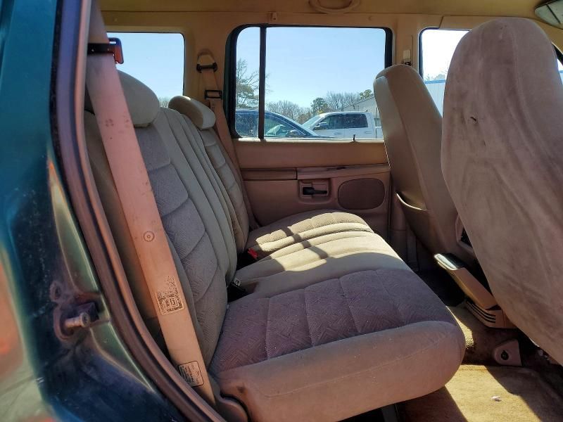 2000 Ford Explorer xlt
