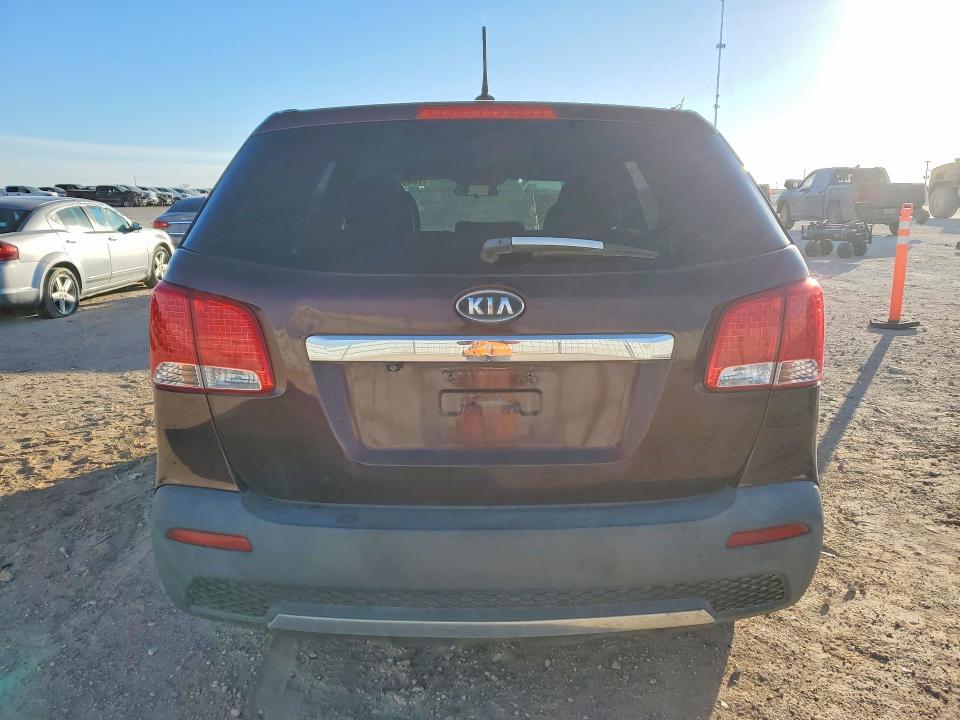 2011 KIA Sorento lx