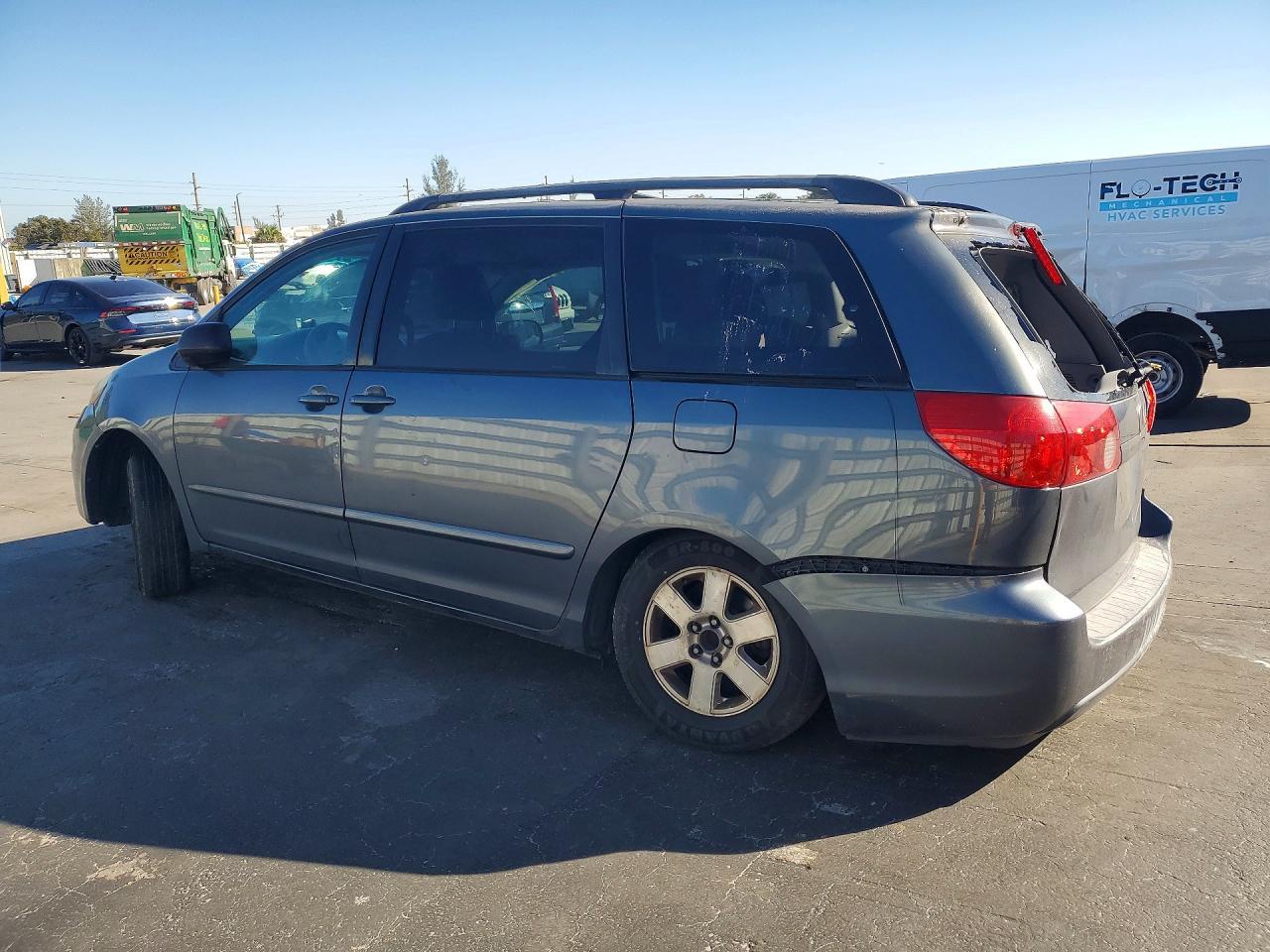 2009 Toyota Sienna ce