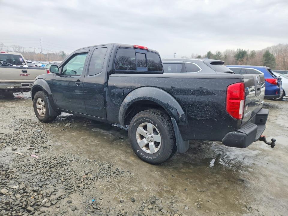 2010 Nissan Frontier King cab se
