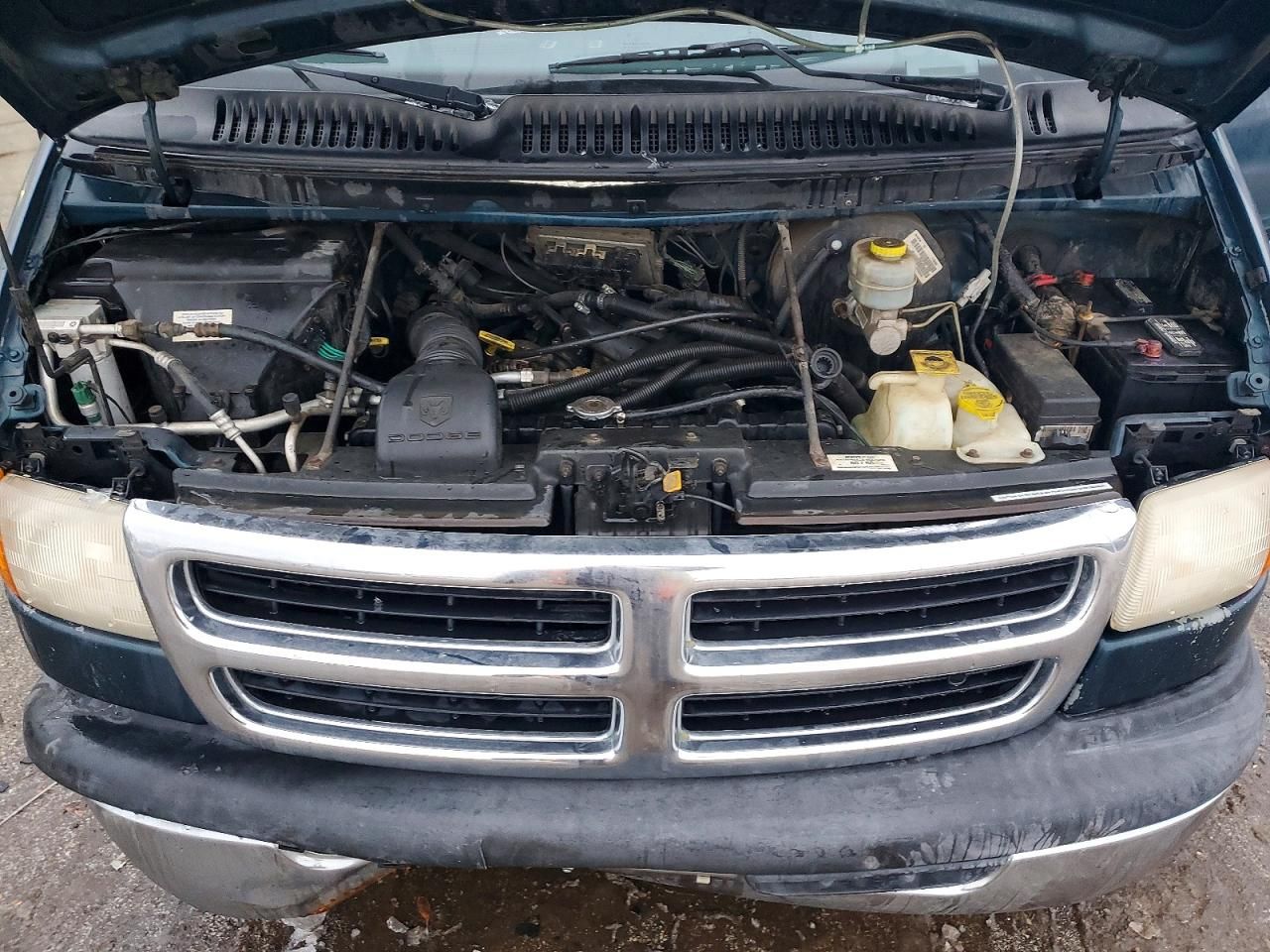 2000 Dodge Ram van B1500